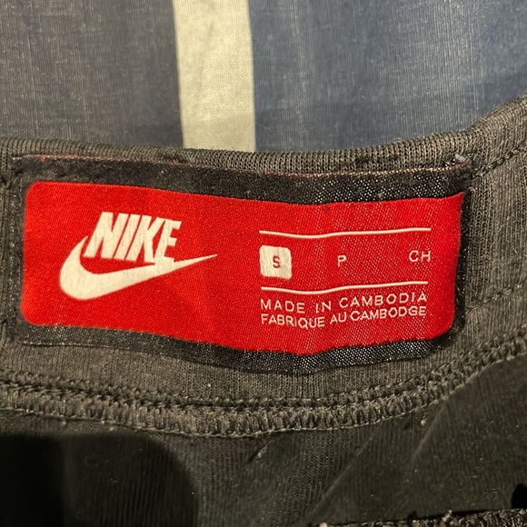 Nike tech fleece joggers, two tone, size small - Picture 2 of 6